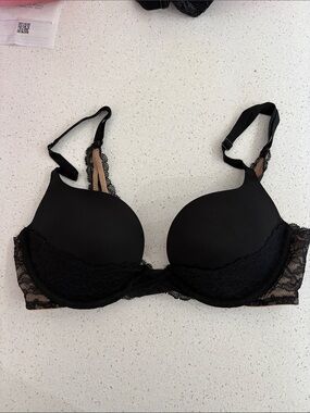 Victoria's Secret Black Lace Push-Up Bra (retired style - Fearless push up)
